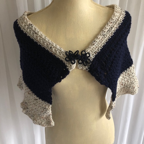 Handmade wool cape - navy and beige - Picture 5 of 7